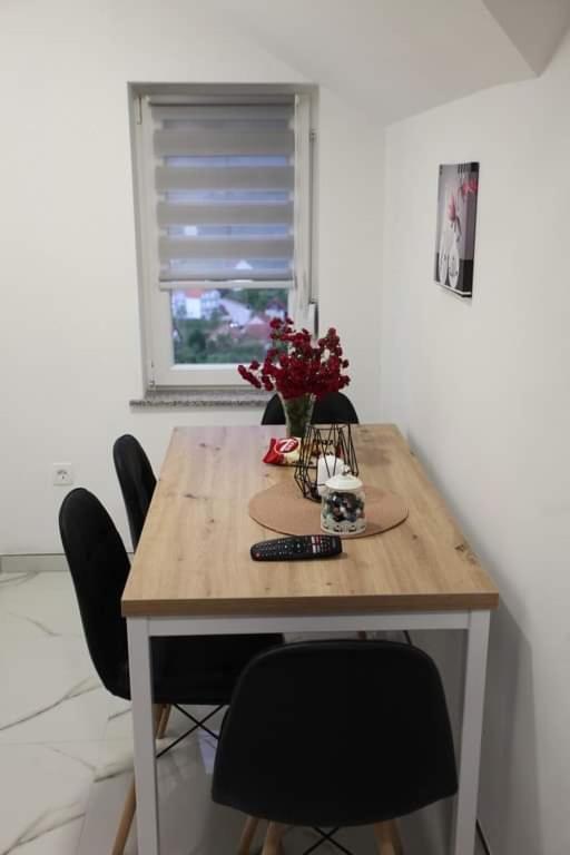 Apartmani Venecia Prozor Exterior photo